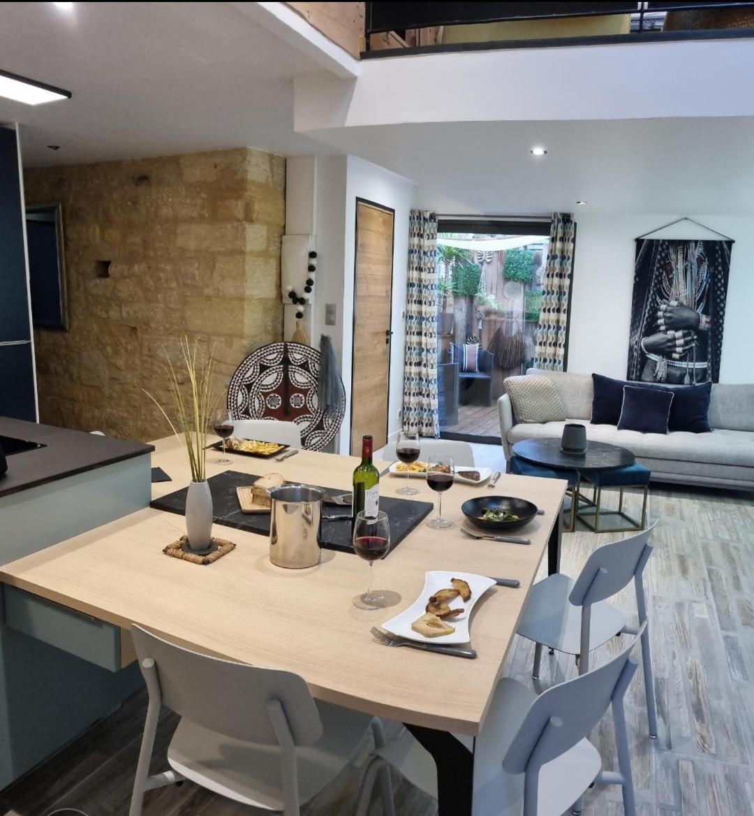 Appartement Avec Terrasse & Parking Sarlat Centre Exterior foto